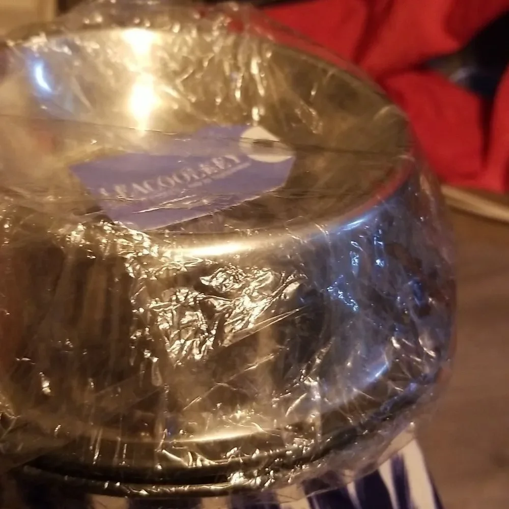 LEACOOLKEY Stainless Steel 2 Pack Dog/Cat Bowls New With Tags Sz. Sall